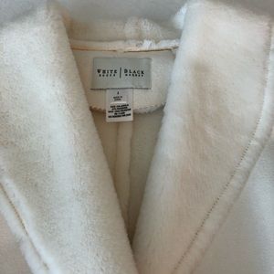 Beautiful off white coat like new!!